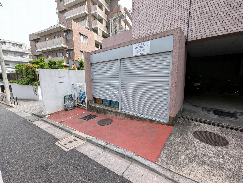コスモ成増　ゴミ置き場